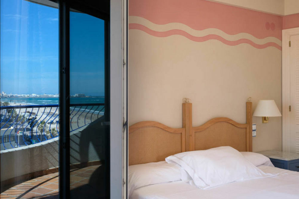 Playa Victoria 4* Cadix